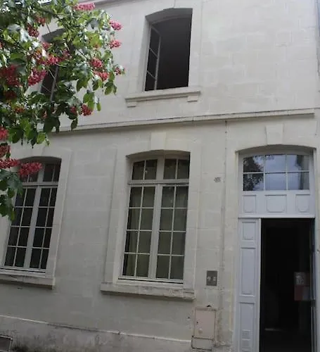 Calme Proche De La Loire Appartement Saumur